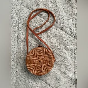 Straw Round Bag
